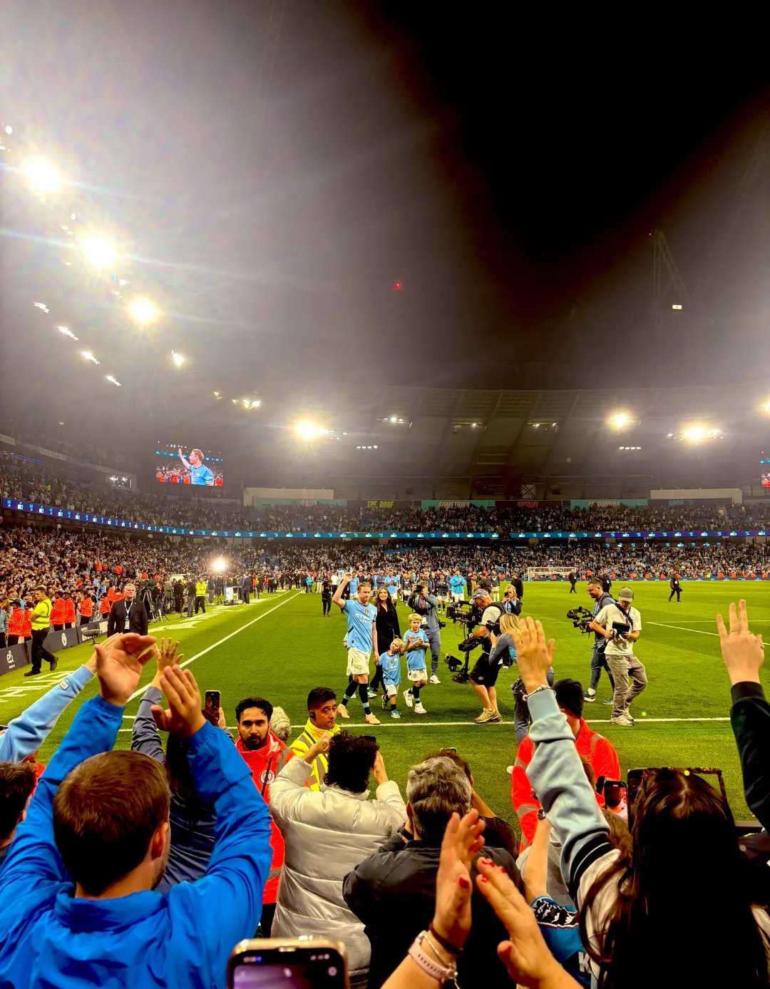 移动端kaiyun-关于重返赛场首场状态出色，老鹰观众沸腾！，德布劳内重返赛场引发球迷热议的信息